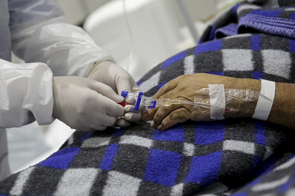 Pandemia evidencia que o Brasil gasta pouco e mal em saúde pública, diz diretor da OCDE